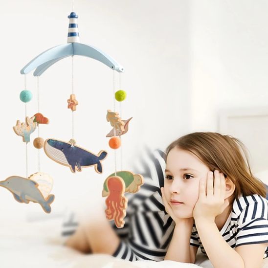 Mobile musical bébé | Éveil en Bois - Royaume des Bébés
