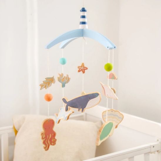 Mobile musical bébé | Éveil en Bois - Royaume des Bébés