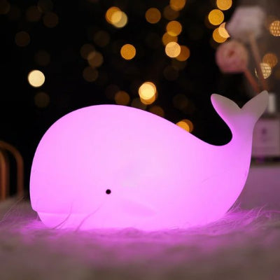 Veilleuse baleine lumière douce mauve éclairage tamisé